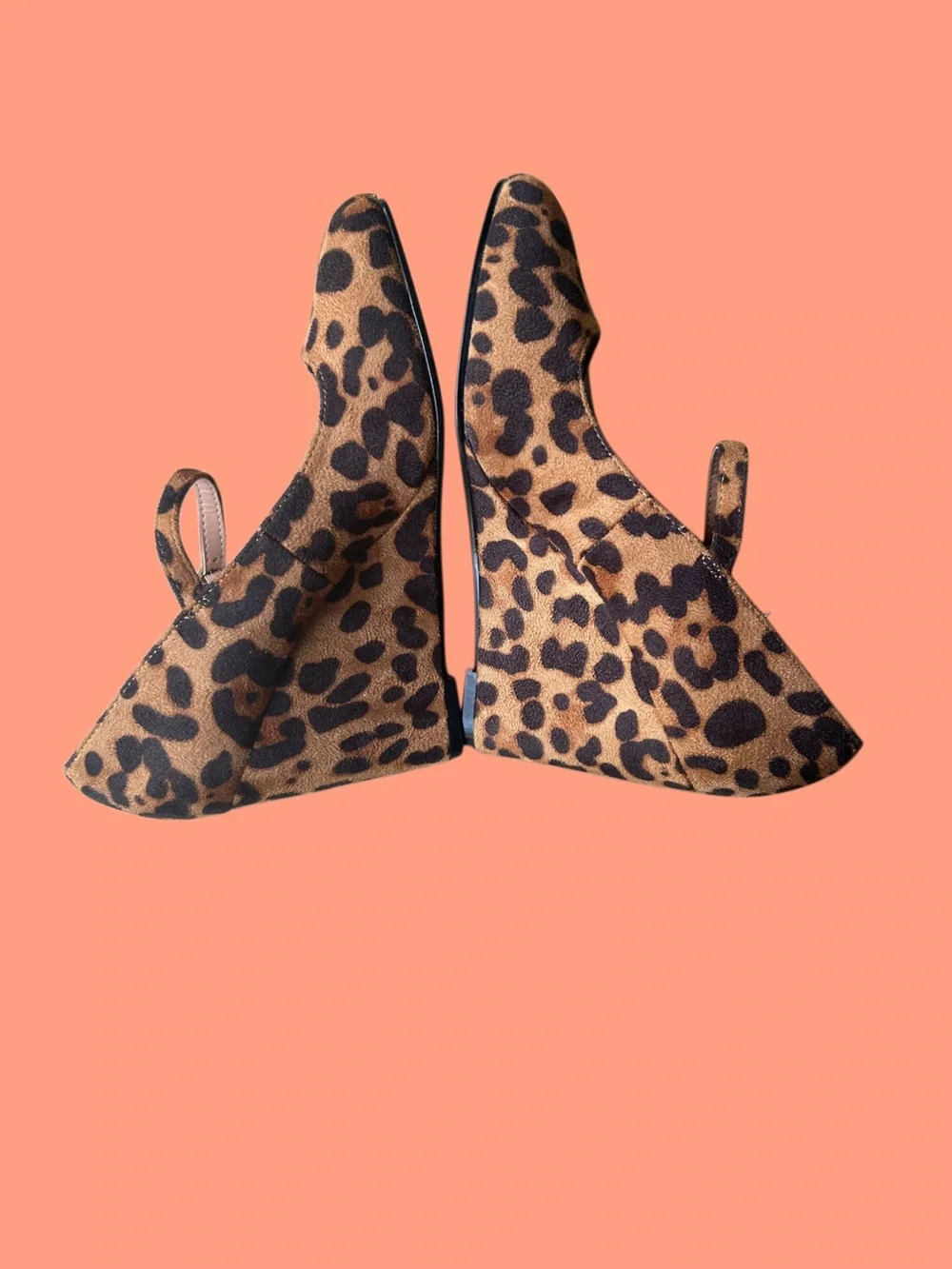 NWOT Coutgo Leopard Print Mary Jane Wedge Heels 6.5